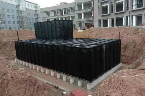 洛陽BDF水箱在冬季的保養需要注意哪些方面？